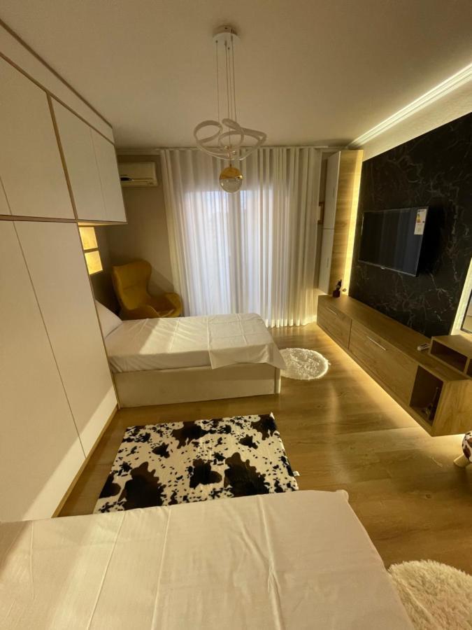 Superior 2Br Apartment Tiranë Ngoại thất bức ảnh