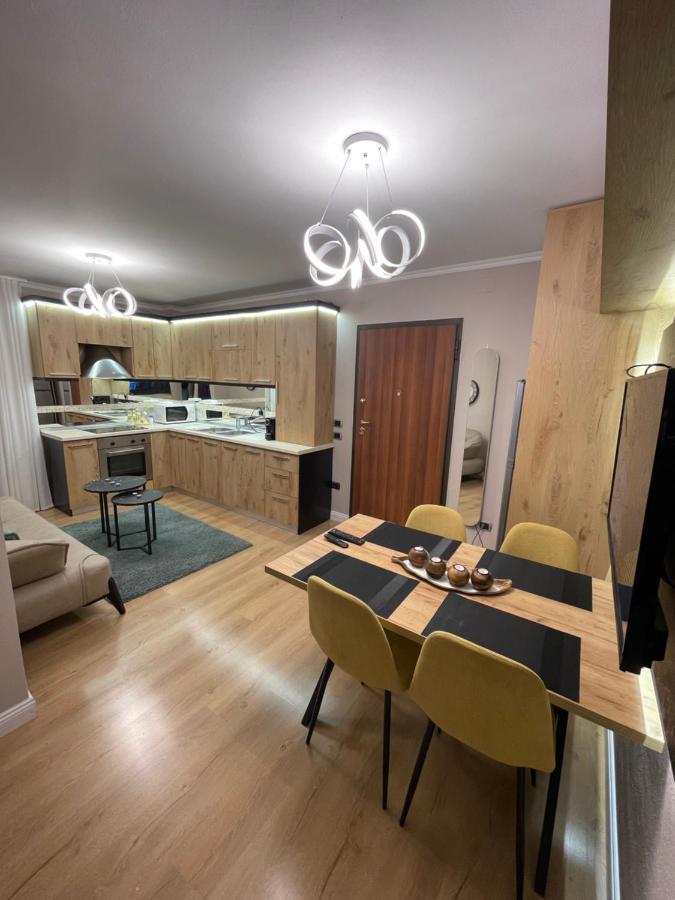 Superior 2Br Apartment Tiranë Ngoại thất bức ảnh