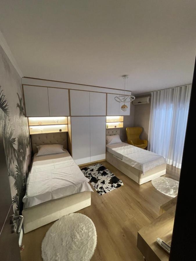 Superior 2Br Apartment Tiranë Ngoại thất bức ảnh